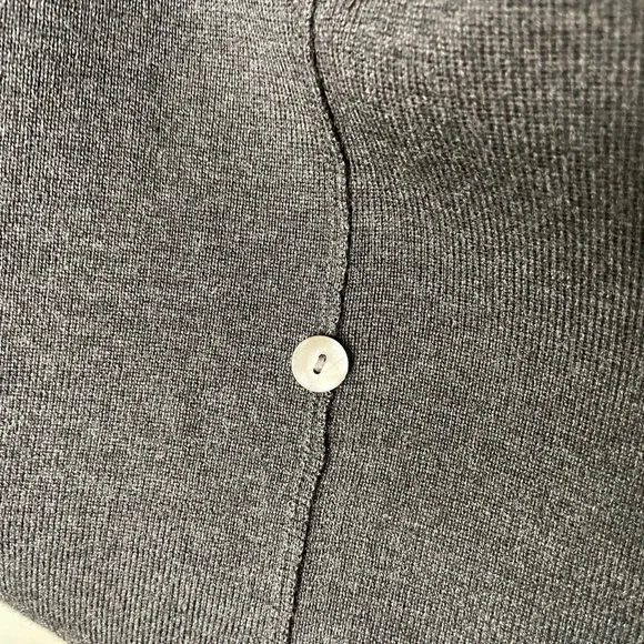 Cardigan Sweater Gray Mark Shale 100% Extra Fine Merino Wool - Picture 8 of 10